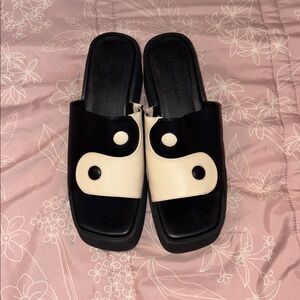 Princess Polly Joni Sandals Size 9